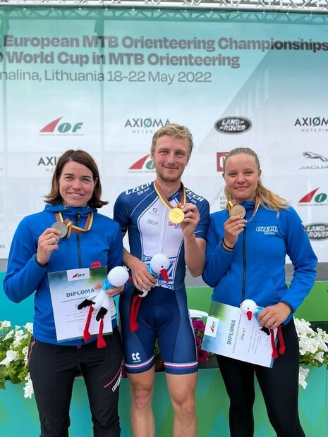 Česká výprava získala na ME ve sprintu kompletní sadu medailí