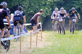 Fotogalerie z MČR MTBO štafet - Viničné Šumice